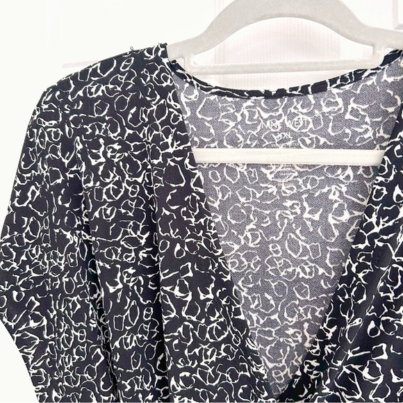 Nine West Wrap Dress Size XXL Black White Short Sleeve Tie V Neck NWT Classic - Picture 4 of 11